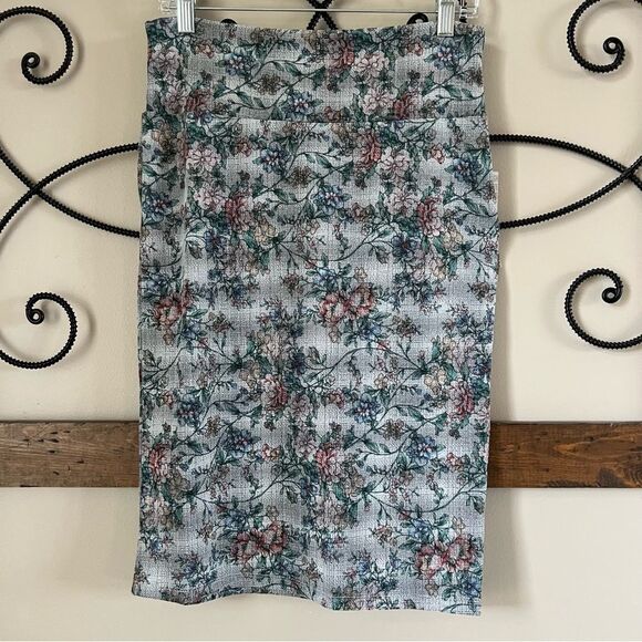 LulaRoe Cassie Floral Gray Pencil Skirt NWT Size M - Picture 2 of 11